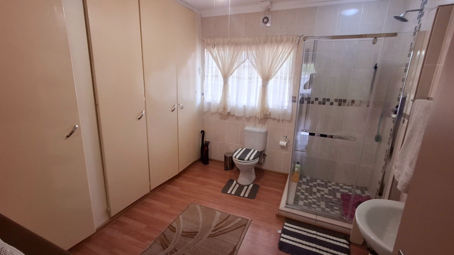 3 Bedroom Property for Sale in Vaalpark Free State
